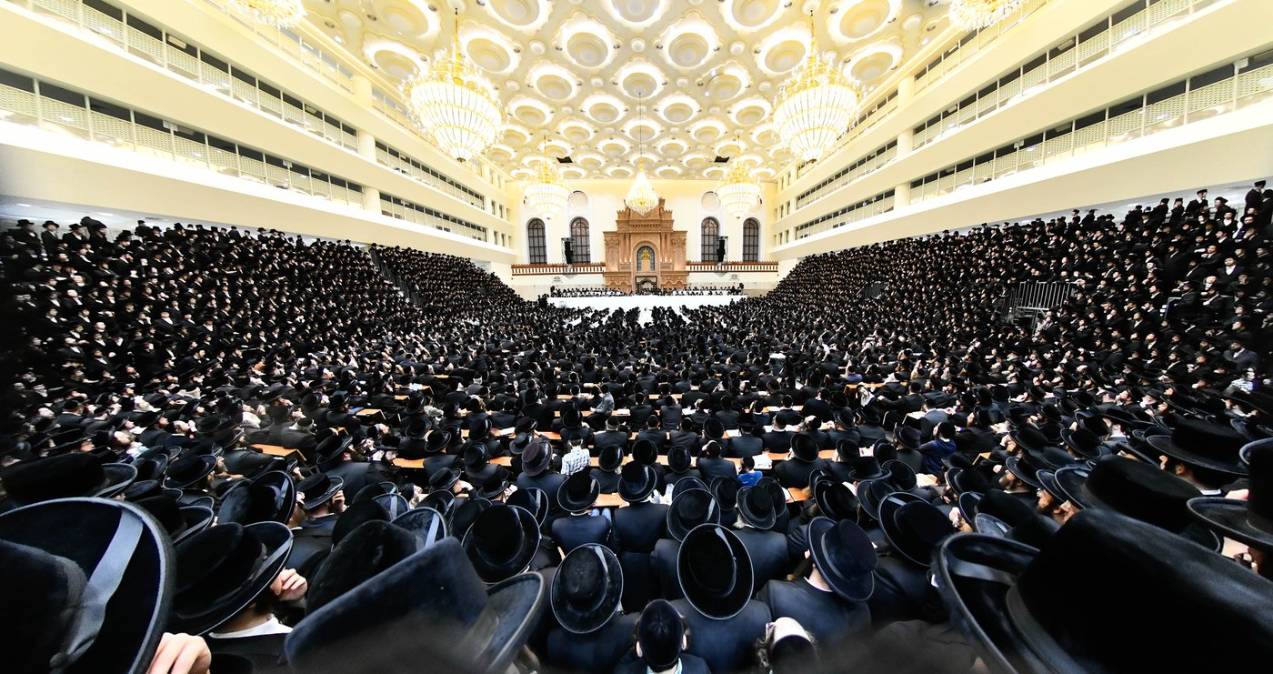 הילולא קדישא בויז'ניץ