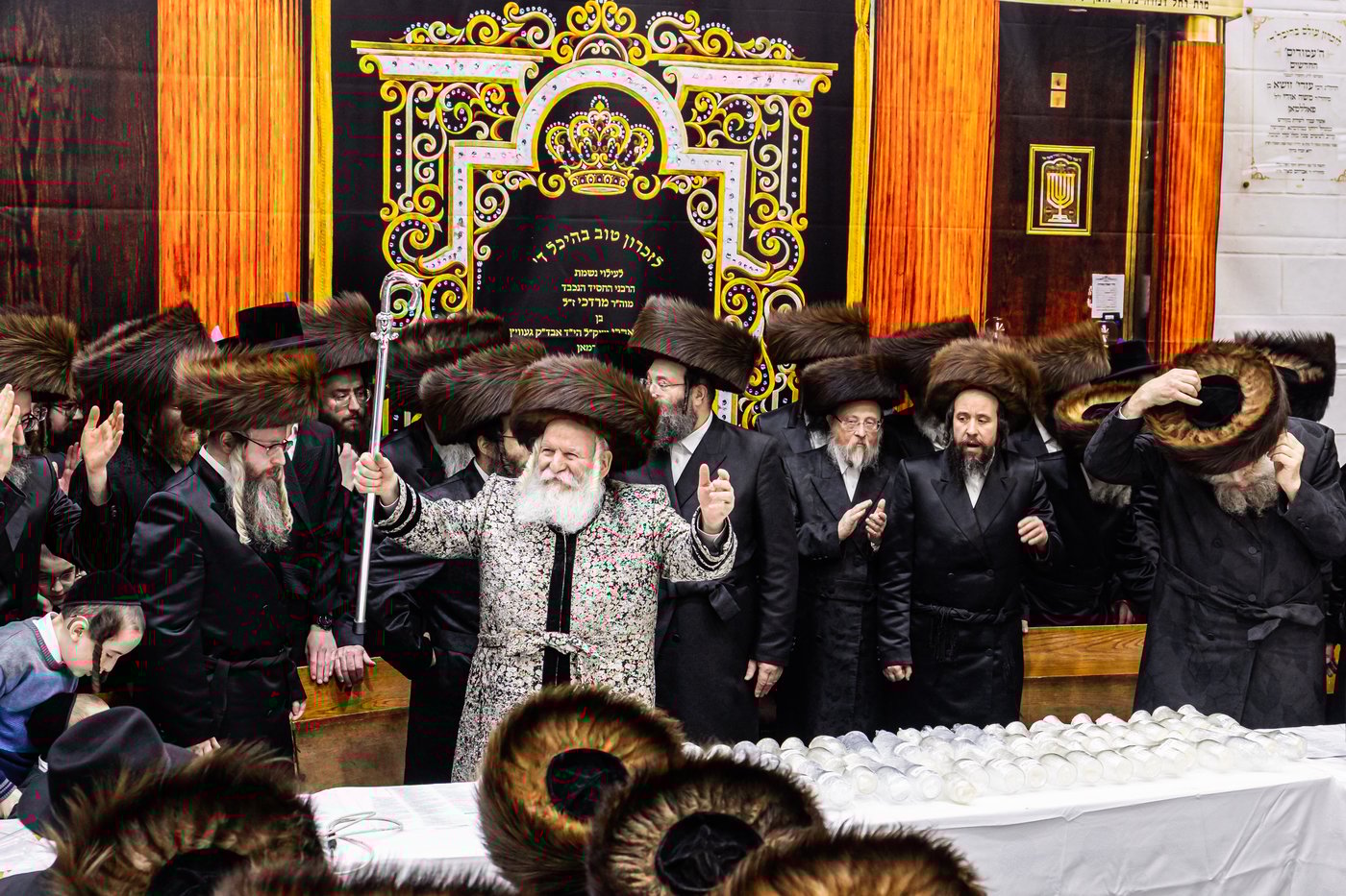 טיש שושן פורים בחצה"ק באבוב