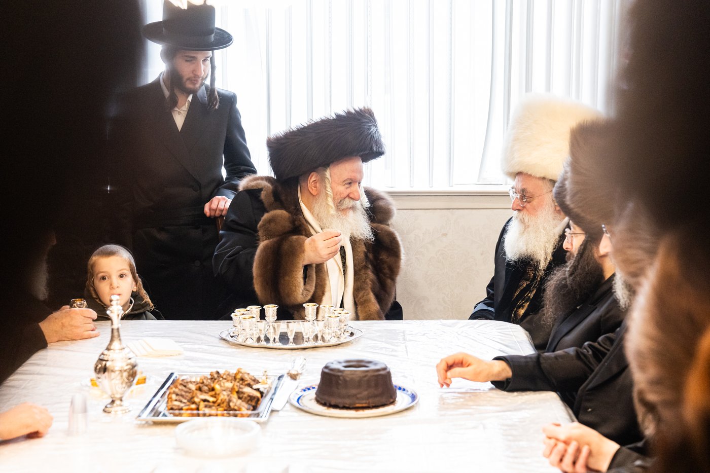 פורים בחצה"ק באבוב