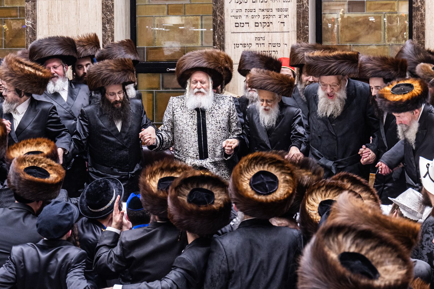 פורים בחצה"ק באבוב