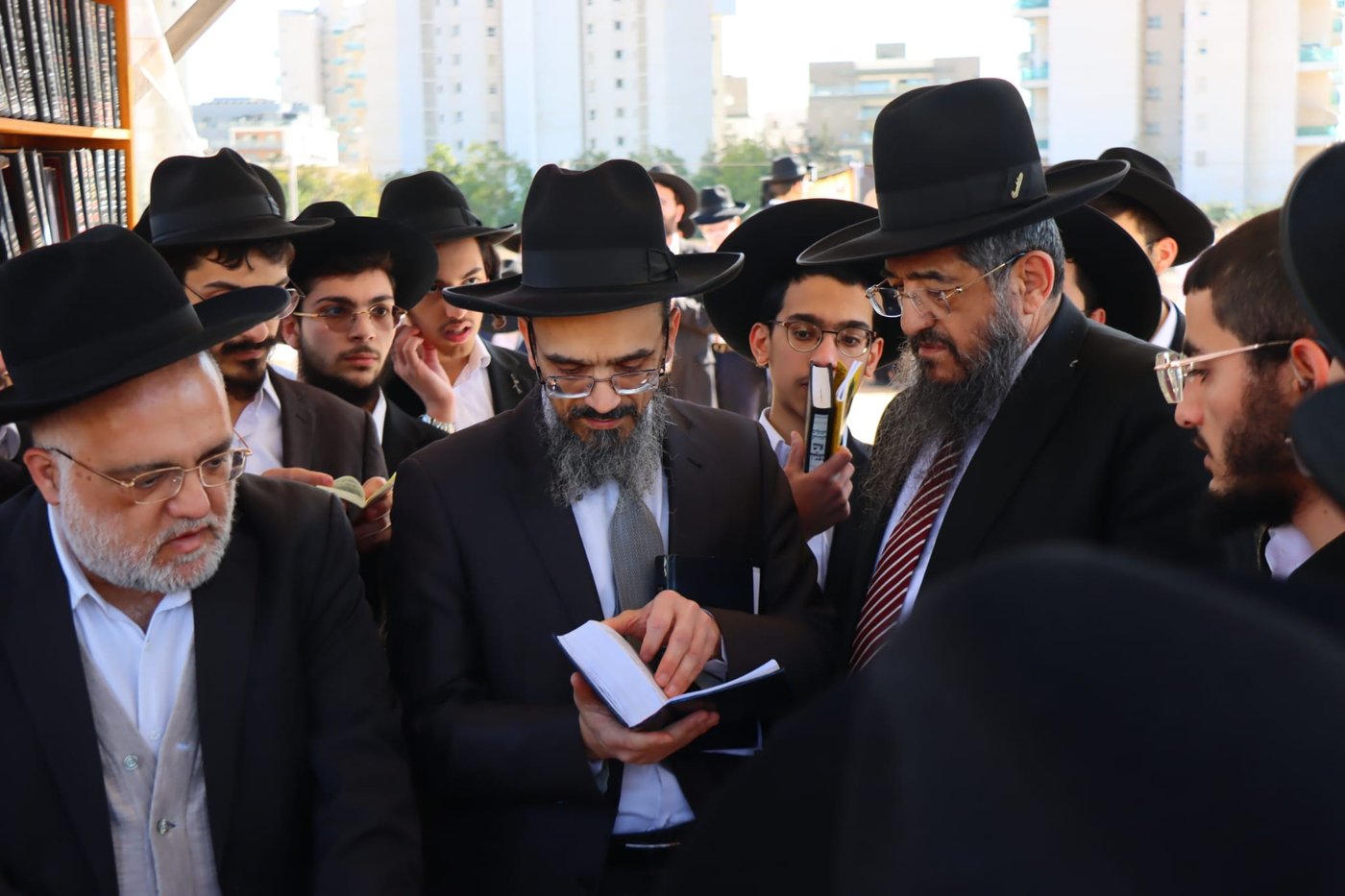 י"א חודש להגר"מ מאזוז זצ"ל 