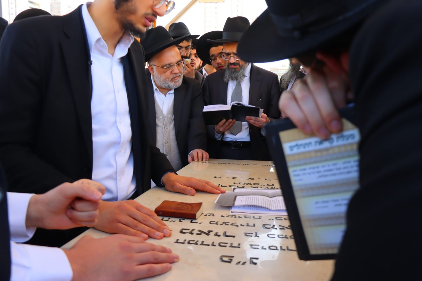 י"א חודש להגר"מ מאזוז זצ"ל 