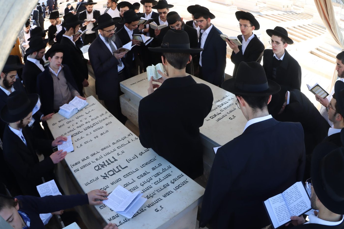 י"א חודש להגר"מ מאזוז זצ"ל 