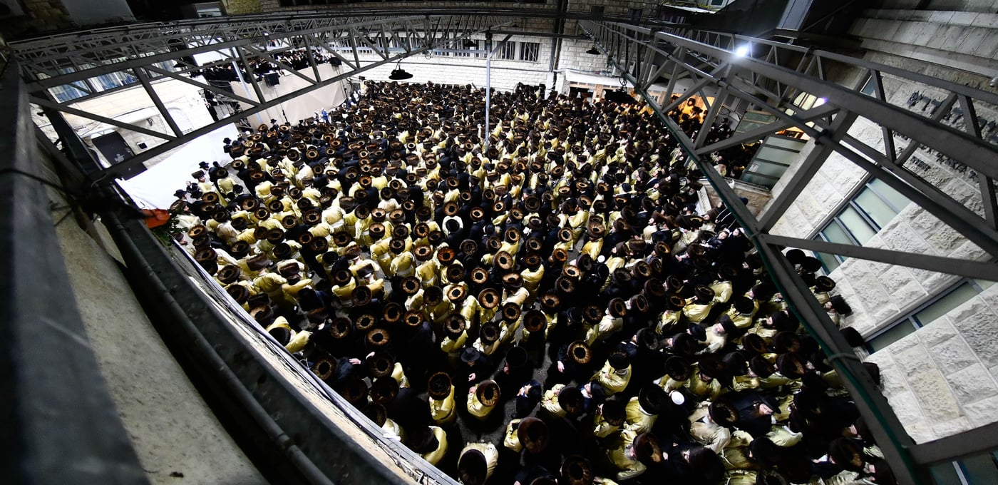 שמחת בית תולדות אהרן - מאקאווא