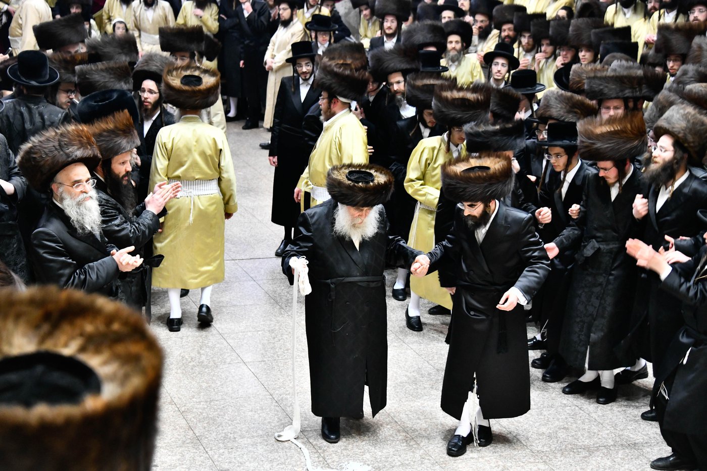 שמחת בית תולדות אהרן - טשערנוביץ - מאקאווא