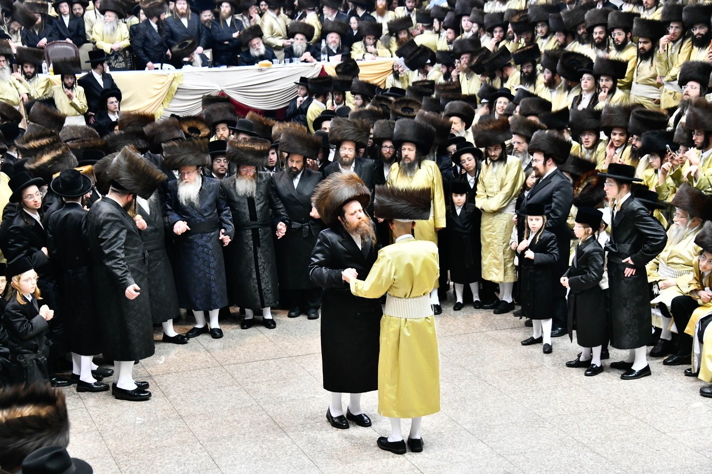 שמחת בית תולדות אהרן - טשערנוביץ - מאקאווא