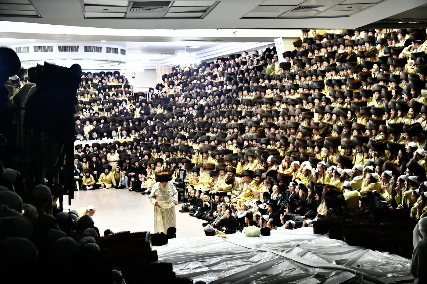 שמחת בית תולדות אהרן - טשערנוביץ - מאקאווא