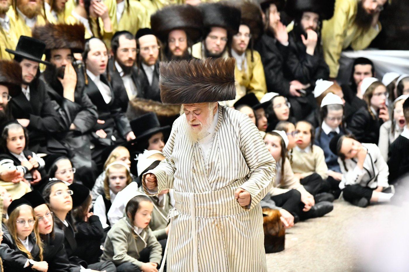 שמחת בית תולדות אהרן - טשערנוביץ - מאקאווא