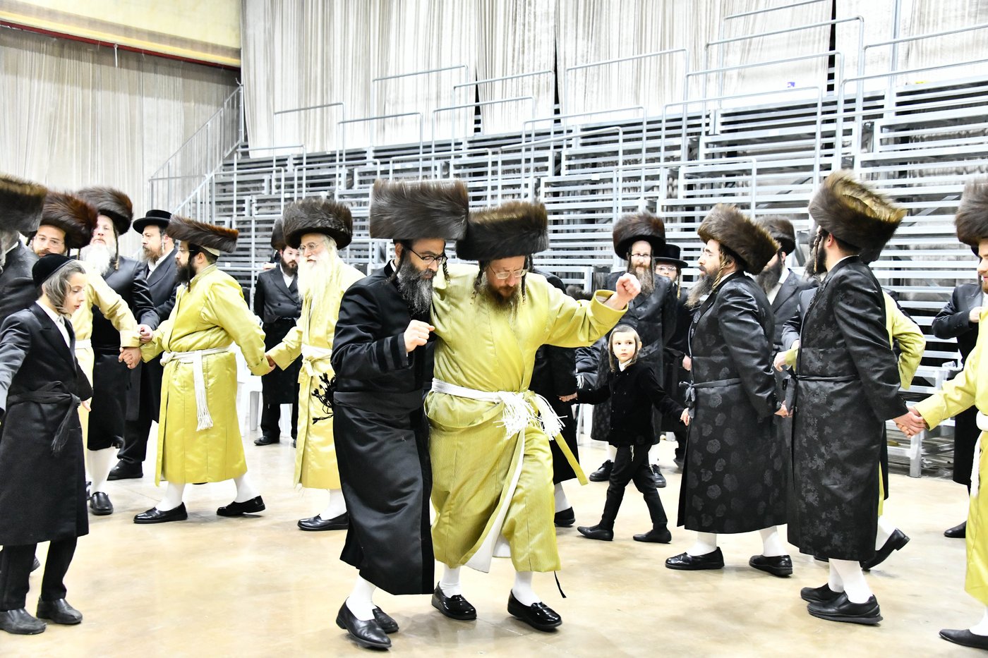 שמחת בית תולדות אברהם יצחק - מאקאווא