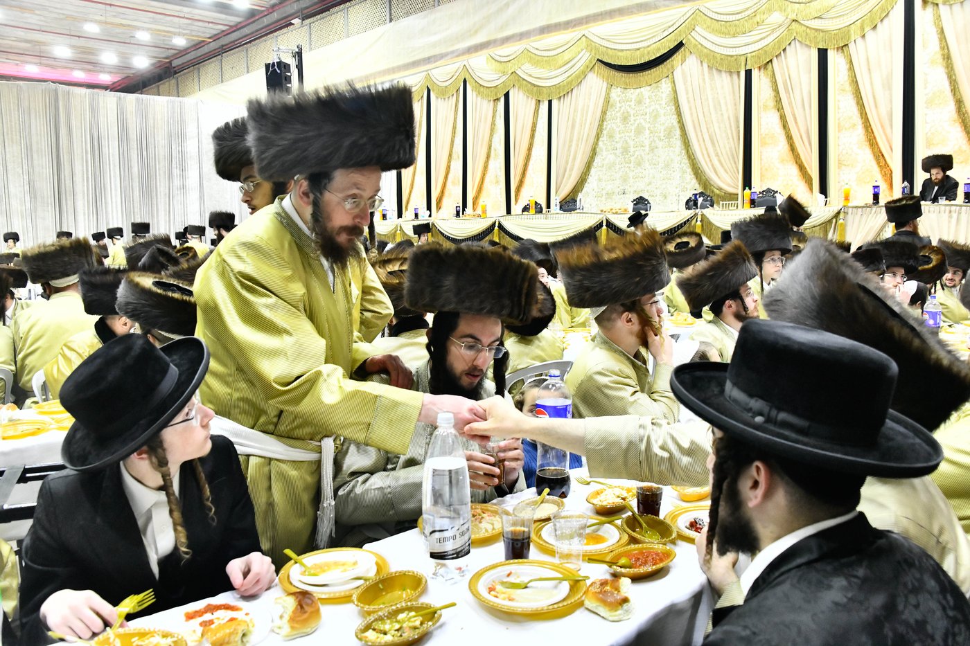 שמחת בית תולדות אברהם יצחק - מאקאווא