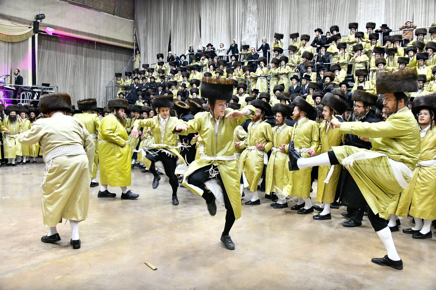 שמחת בית תולדות אברהם יצחק - מאקאווא