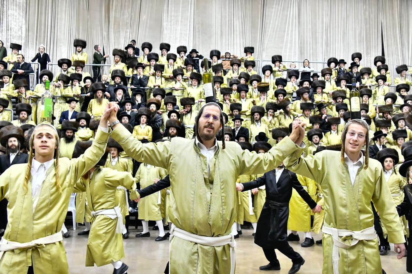 שמחת בית תולדות אברהם יצחק - מאקאווא