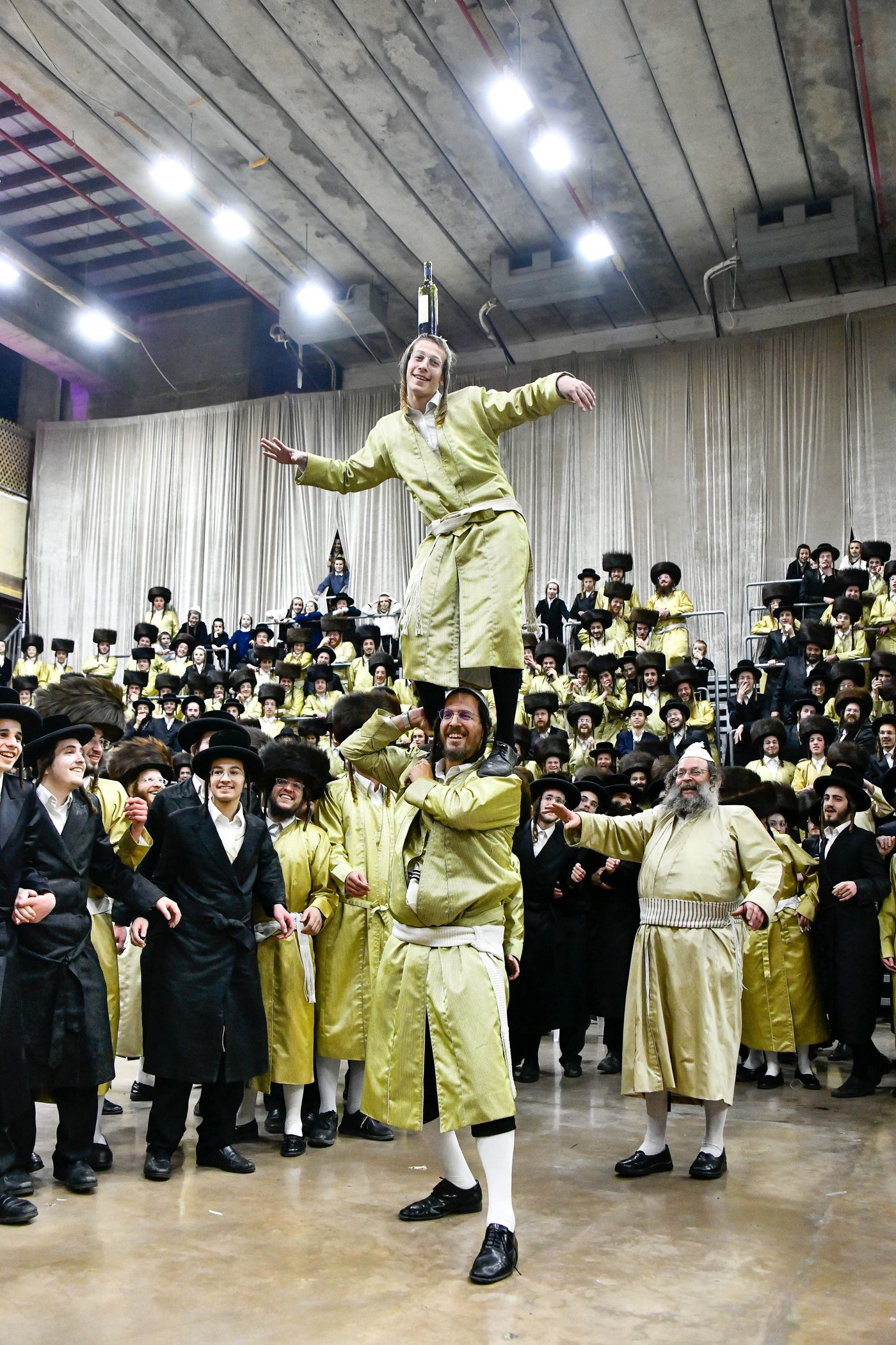 שמחת בית תולדות אברהם יצחק - מאקאווא