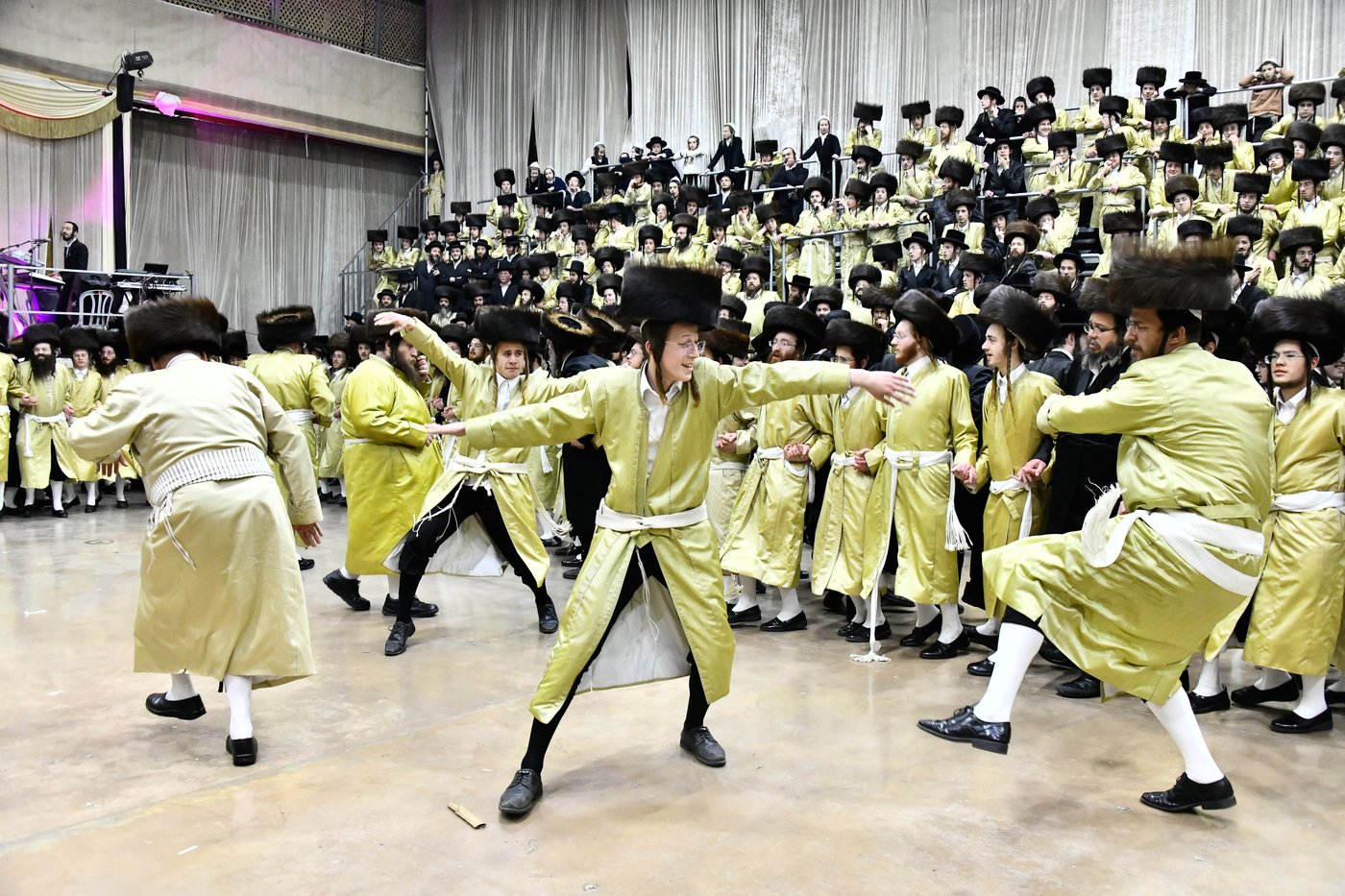 שמחת בית תולדות אברהם יצחק - מאקאווא