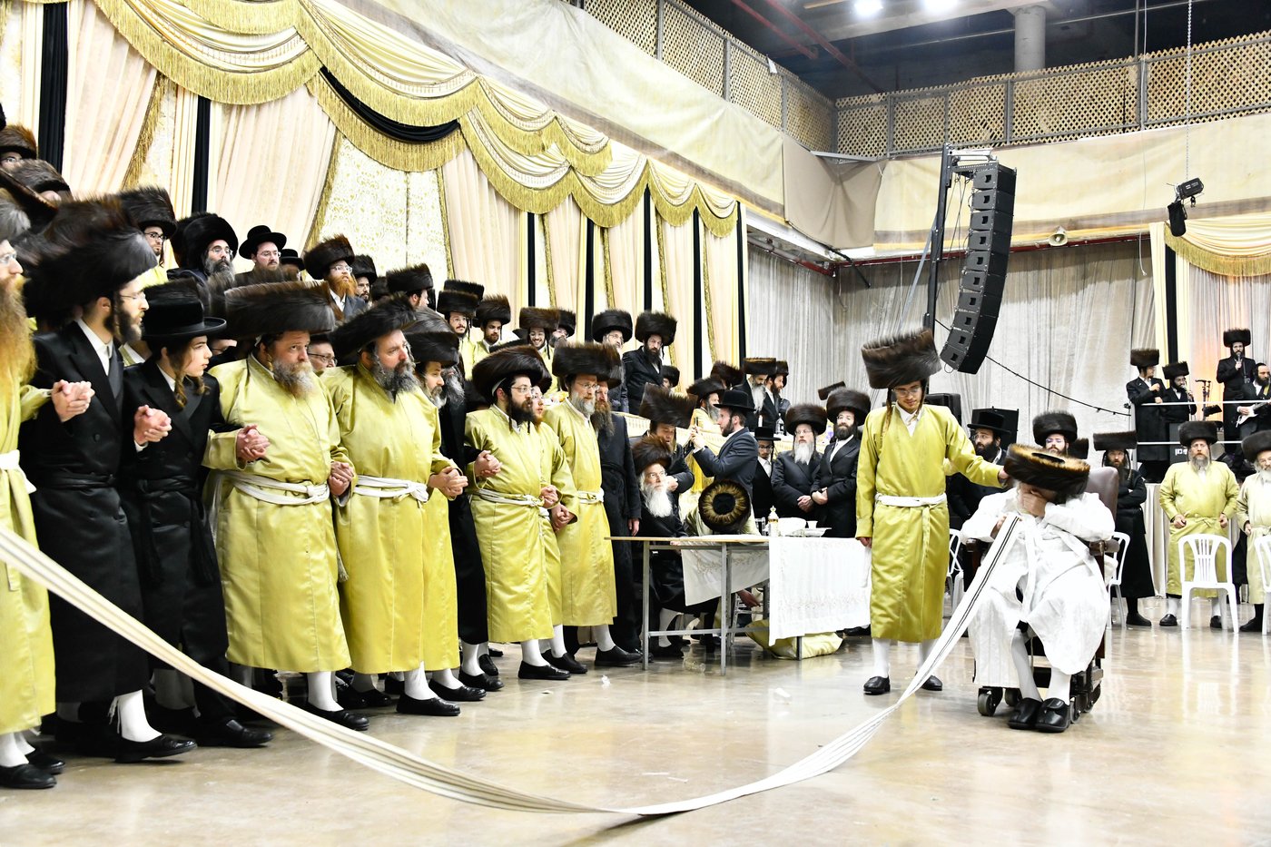 שמחת בית תולדות אברהם יצחק - מאקאווא