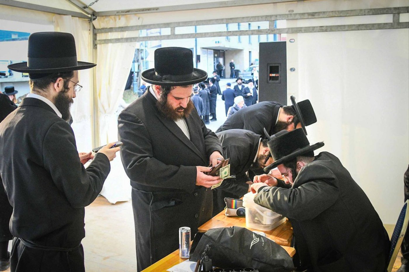 מראות ההילולא קדישא בליזענסק - אדר תשפ"ו