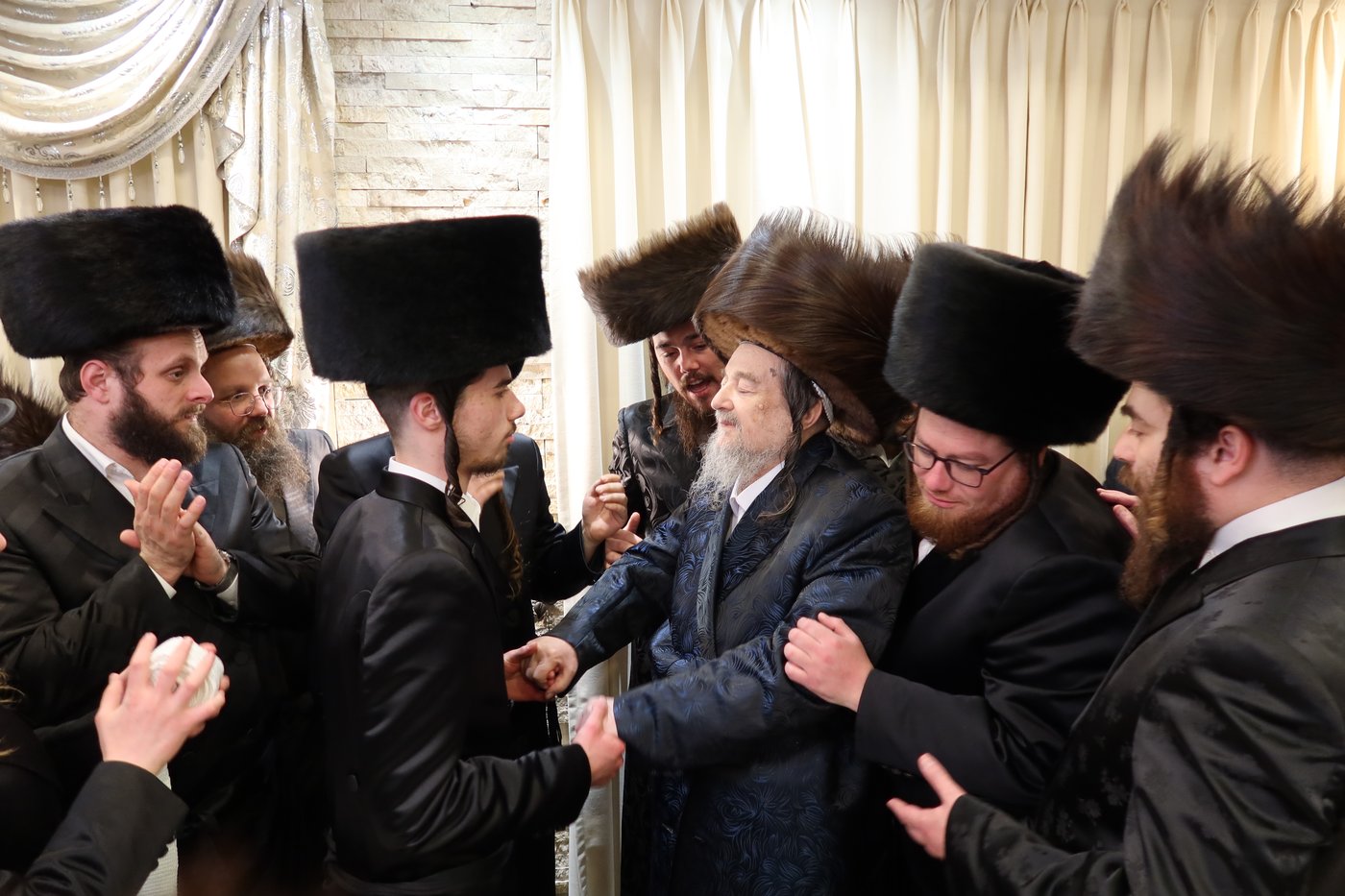 שמחת נישואי נין הגה"צ רבי יעקב מאיר שכטר