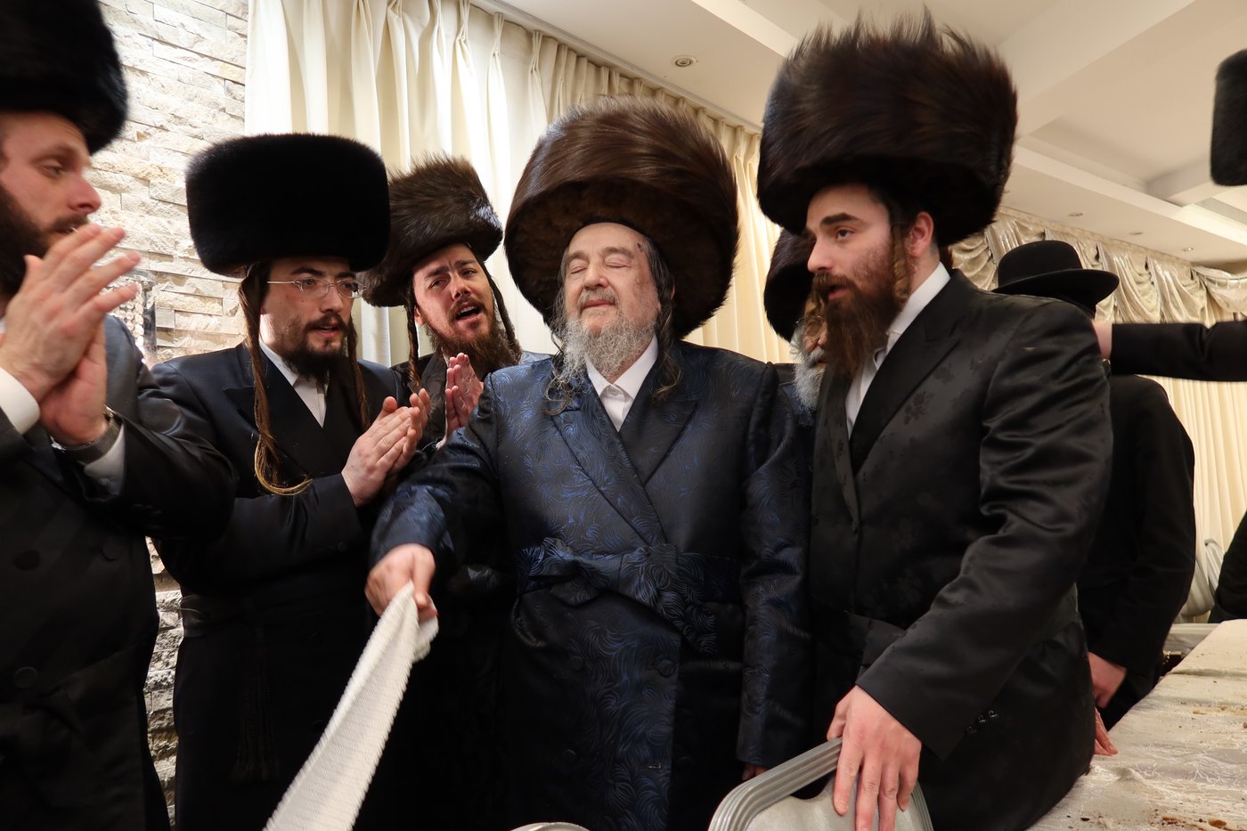 שמחת נישואי נין הגה"צ רבי יעקב מאיר שכטר