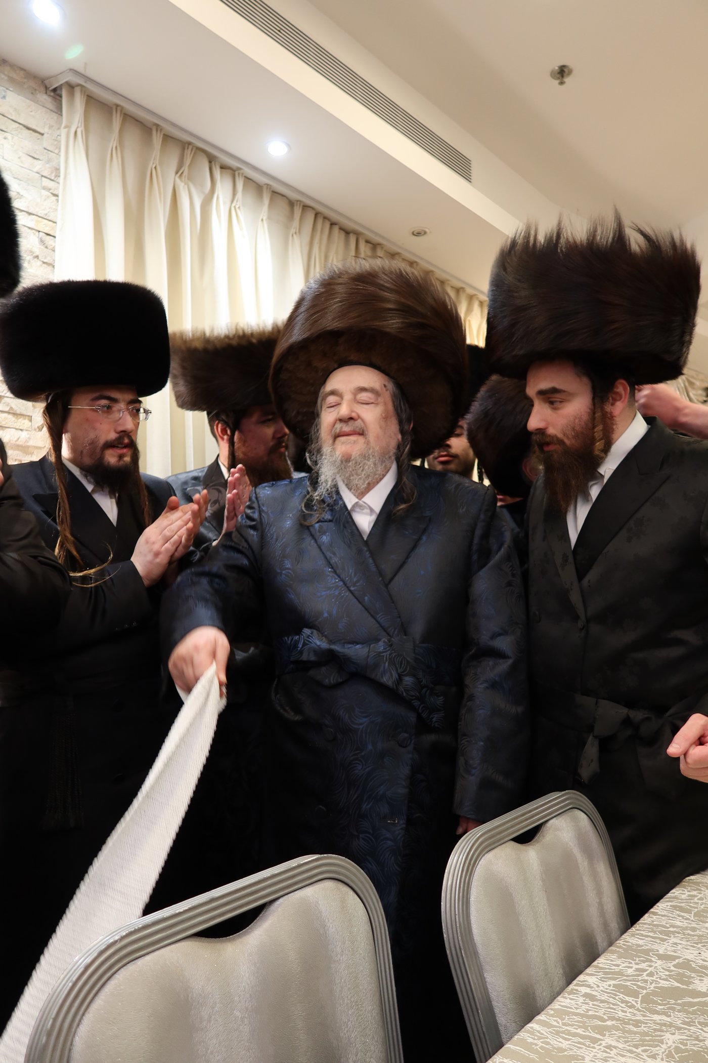 שמחת נישואי נין הגה"צ רבי יעקב מאיר שכטר