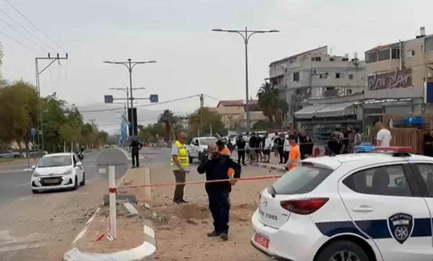 נזק רב ומספר פצועים - בהם ילד בן 7 במצב בינוני | סיקור זירת הנפילה באילת