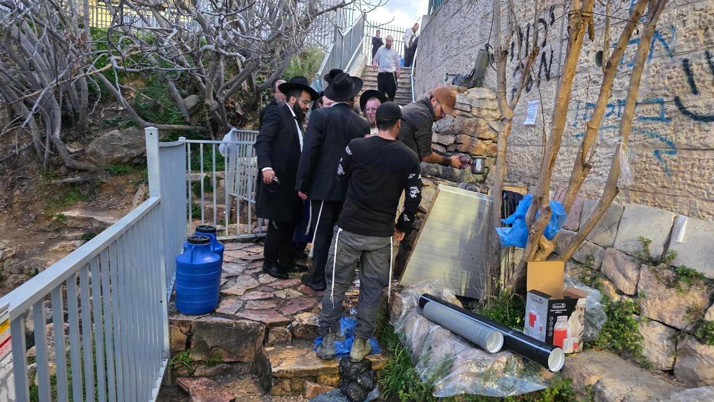 הרה"ג ר' שלום מאיר סיאני בשאיבת מים שלנו