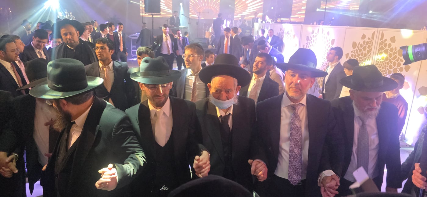 שמחת נישואי נכד הגאון רבי יצחק כהן