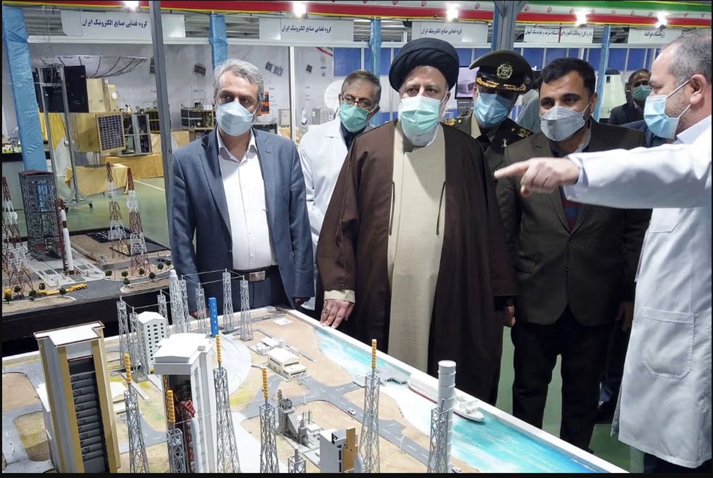 מרכז החלל במהלך ביקורו של נשיא איראן אברהים ראיסי