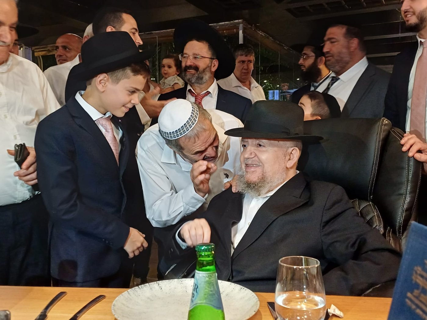 הרב נח בוכריץ עם גיסו הגר"מ מאזוז