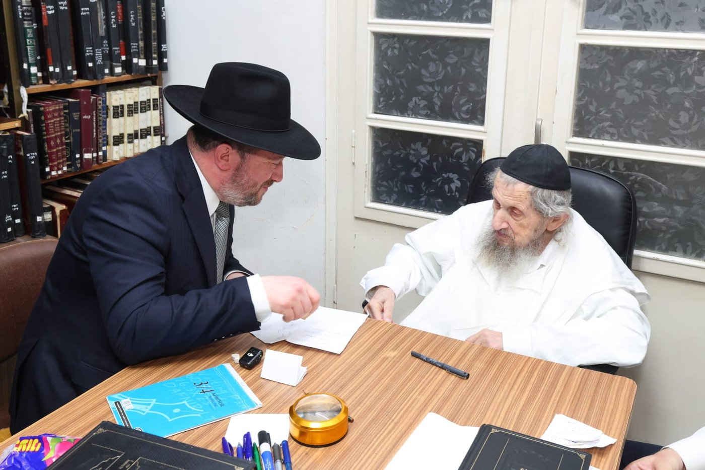 ילדי חניכי הישיבות אצל הגר"ד לנדו