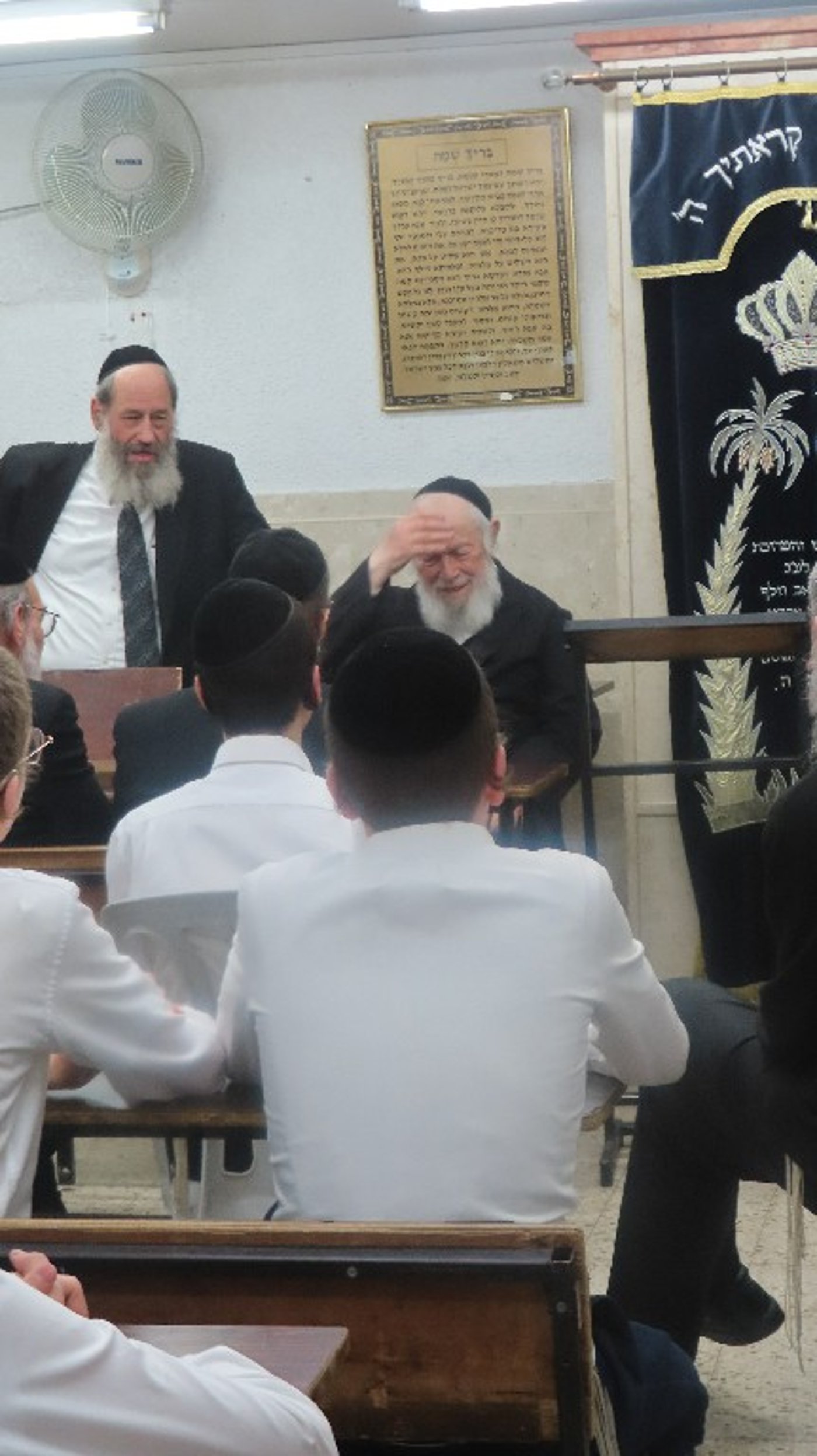 הגר"י זילברשטיין בשיחתו לתלמידי ישיבת 'דרכי שלמה'