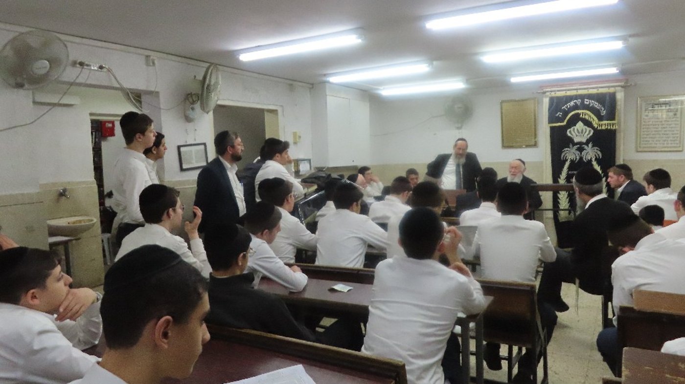 הגר"י זילברשטיין בשיחתו לתלמידי ישיבת 'דרכי שלמה'