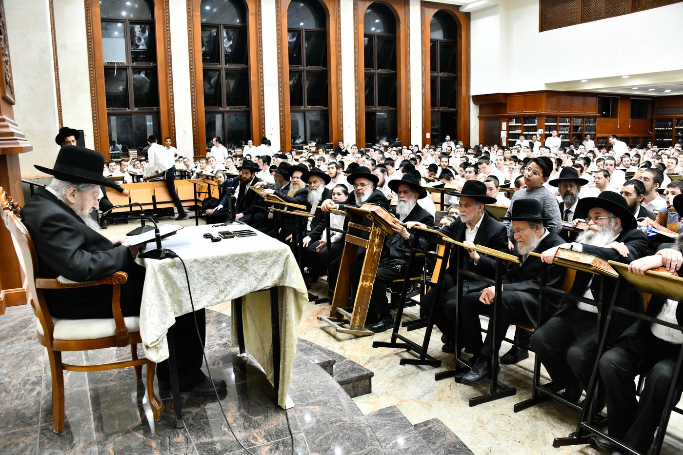 הגר"ד לנדו בשיחה בישיבת בית מדרש עליון