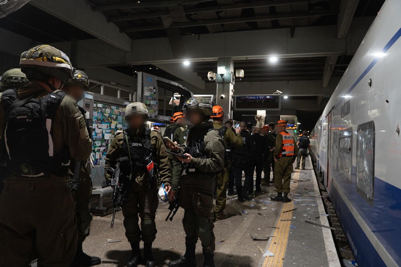 לוחמי פיקוד העורף בזירות נפילה במרכז הארץ