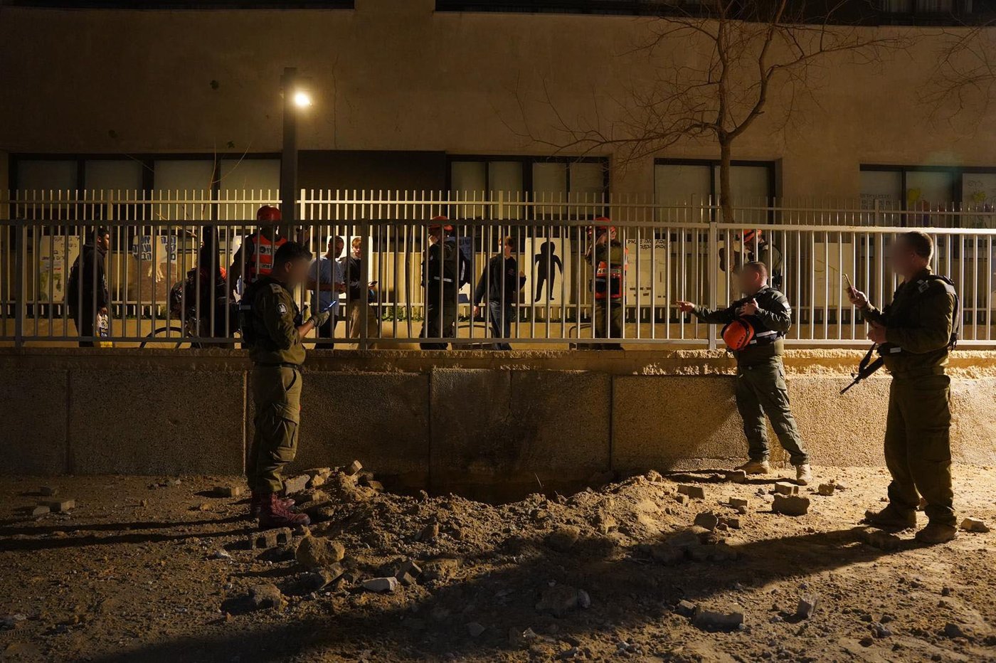 לוחמי פיקוד העורף בזירות נפילה במרכז הארץ