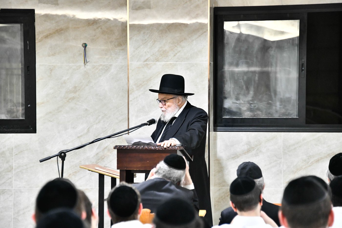 הגרמ"ה הירש בשיחה בישיבת כרמיאל