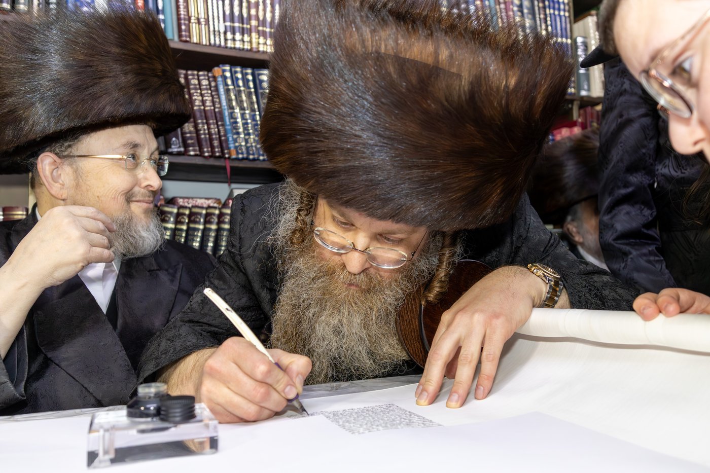 הכנסת ס"ת ושבע ברכות בחצה"ק זוועהיל