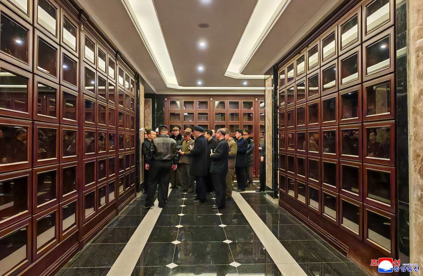 קים ג'ונג און חנך מוזיאון