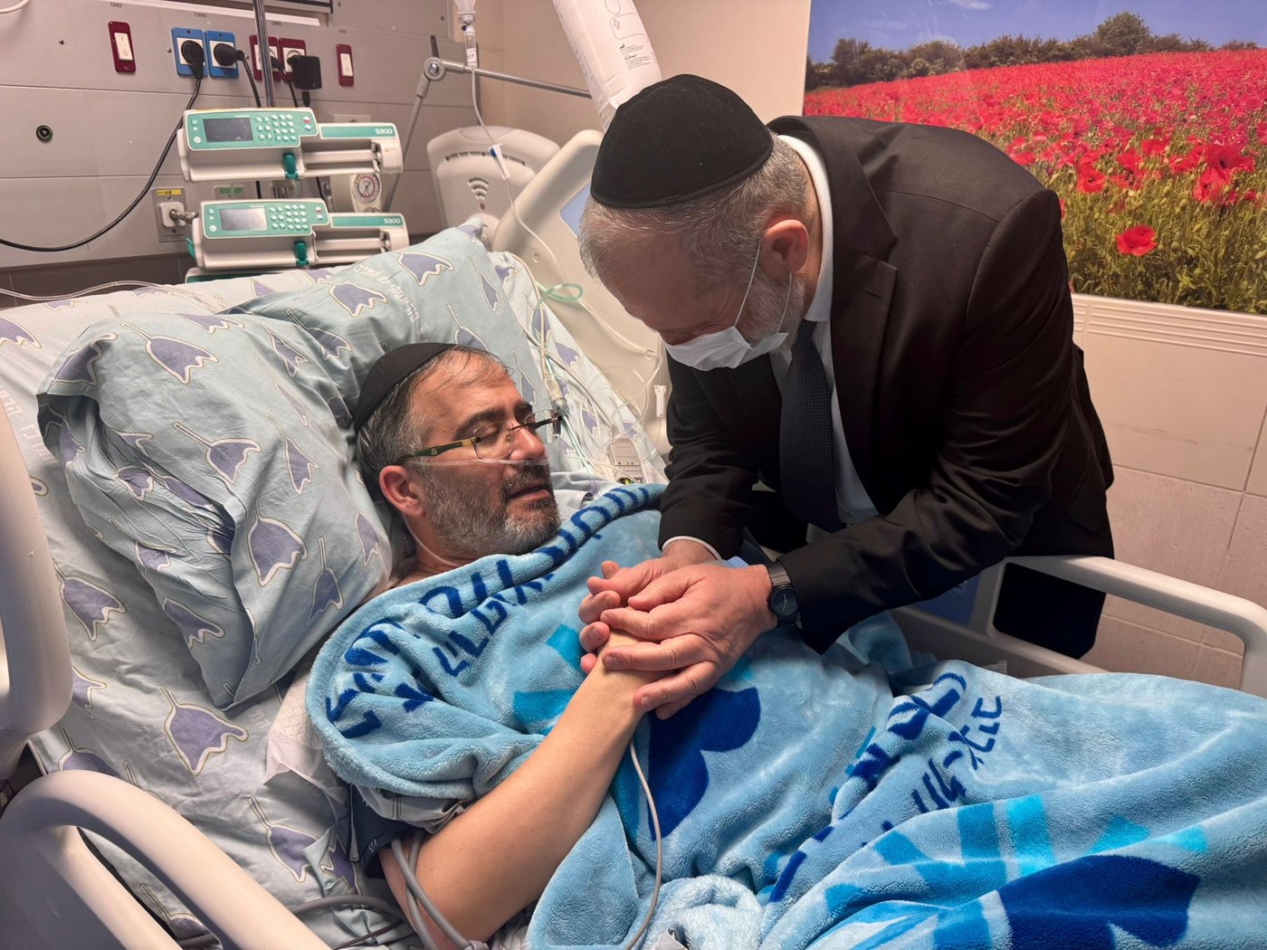 שבוע אחרי שנדקר ונפצע אנושות: יו"ר המועצה ב"מזמור לתודה" | צפו