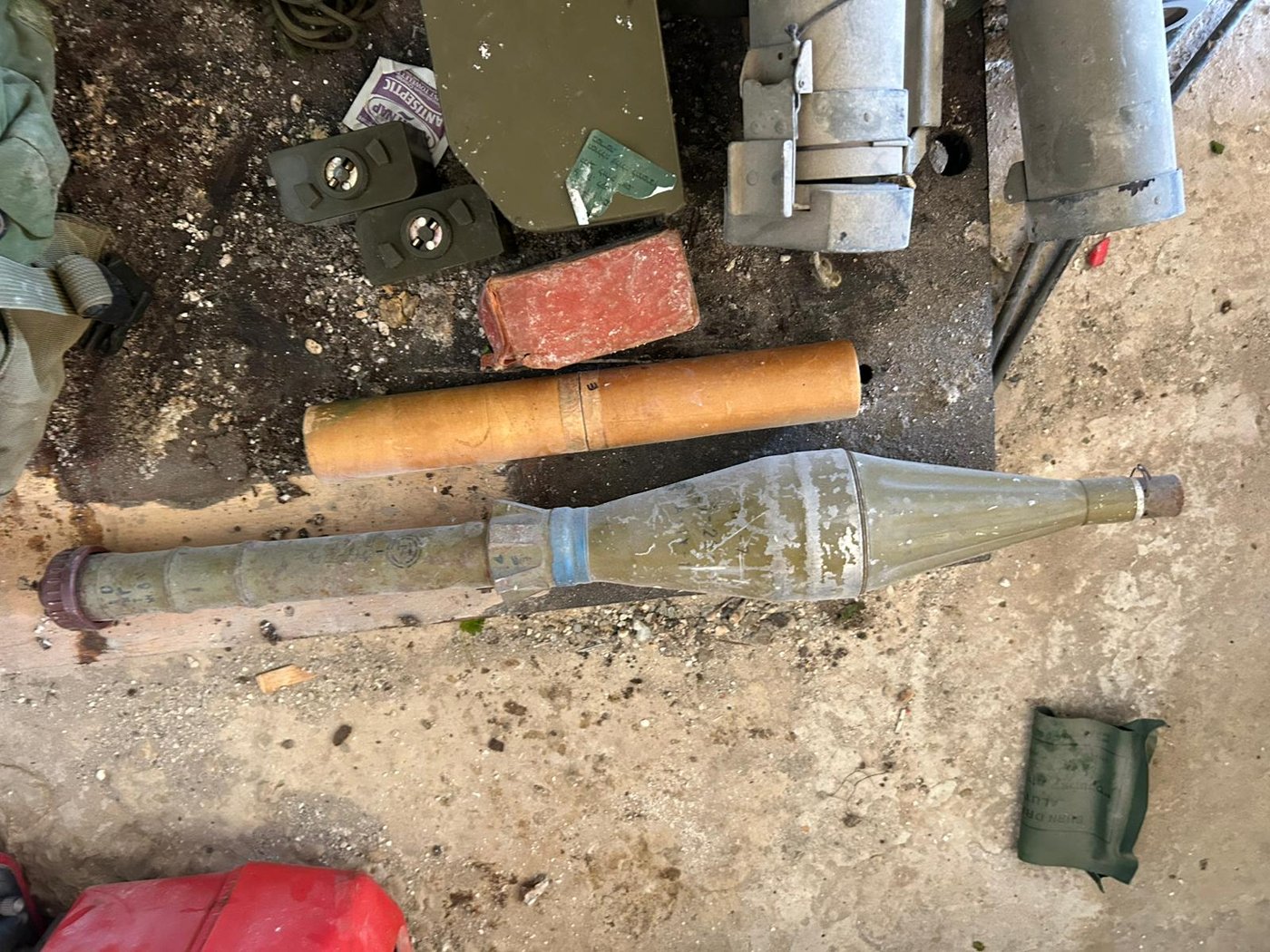 תיעוד נשק חיזבאללה שנתפס 