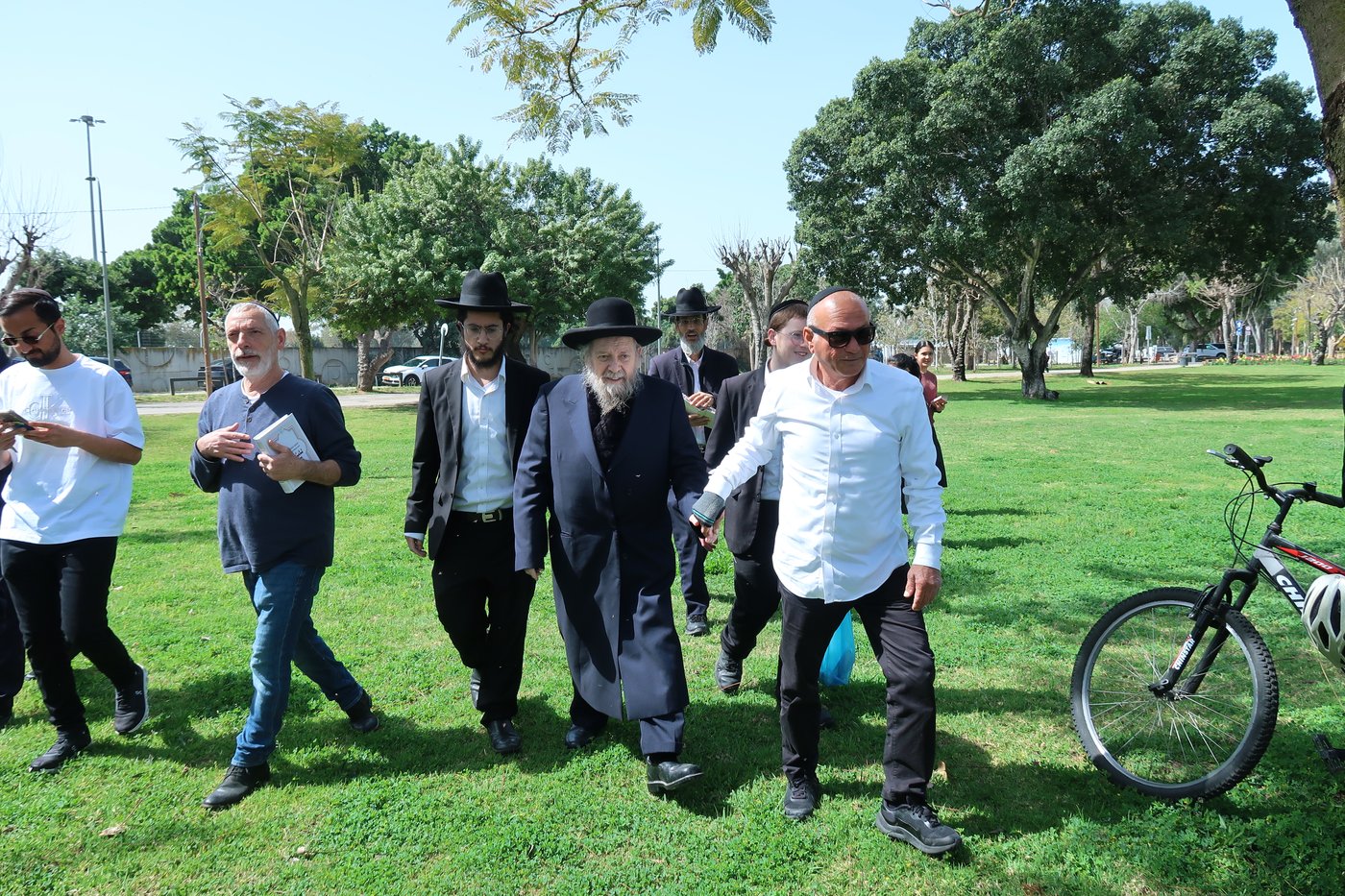 המקובל רבי דוד בצרי בברכת האילנות