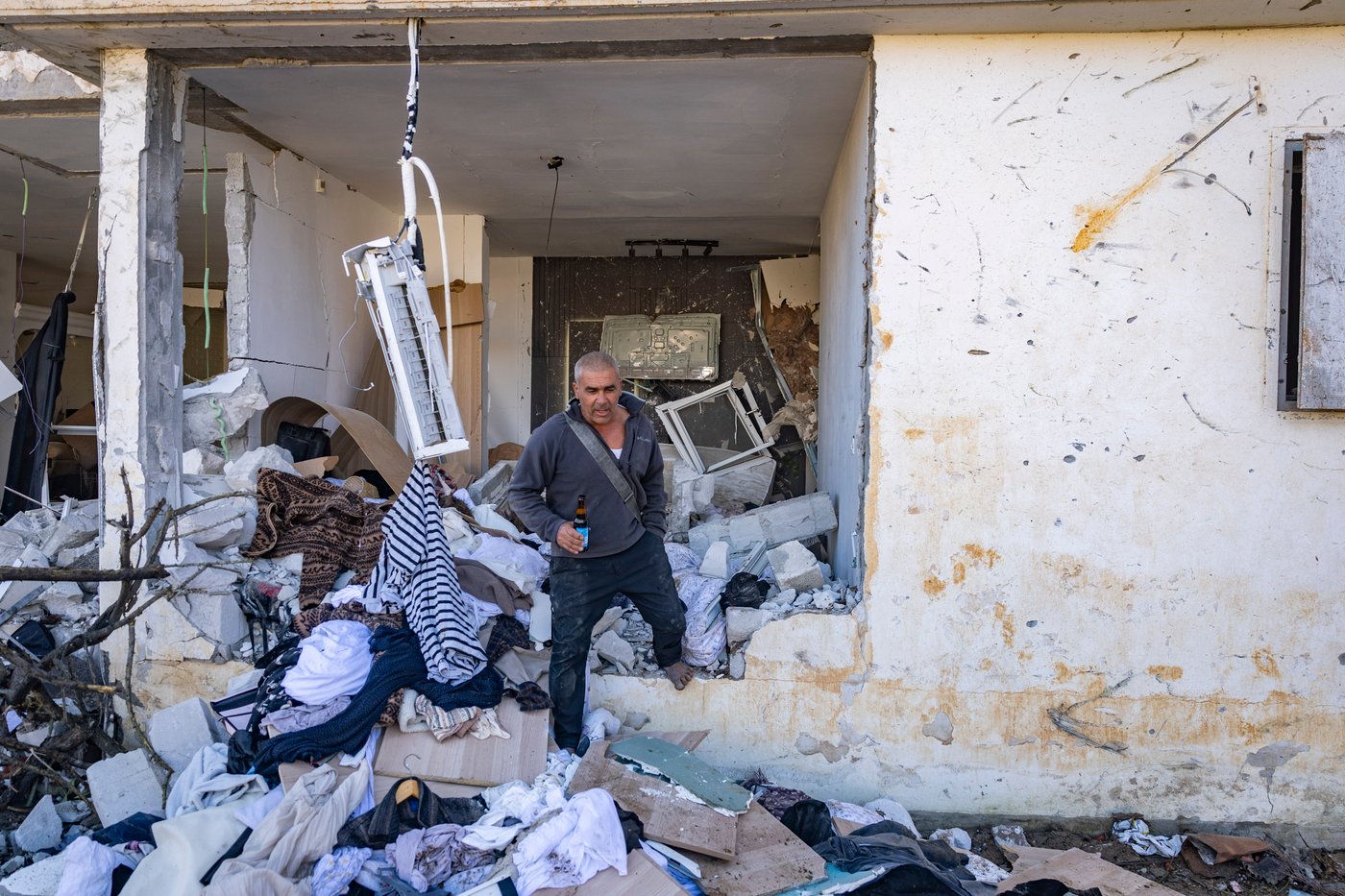 זירת הפגיעה בדימונה, הבוקר