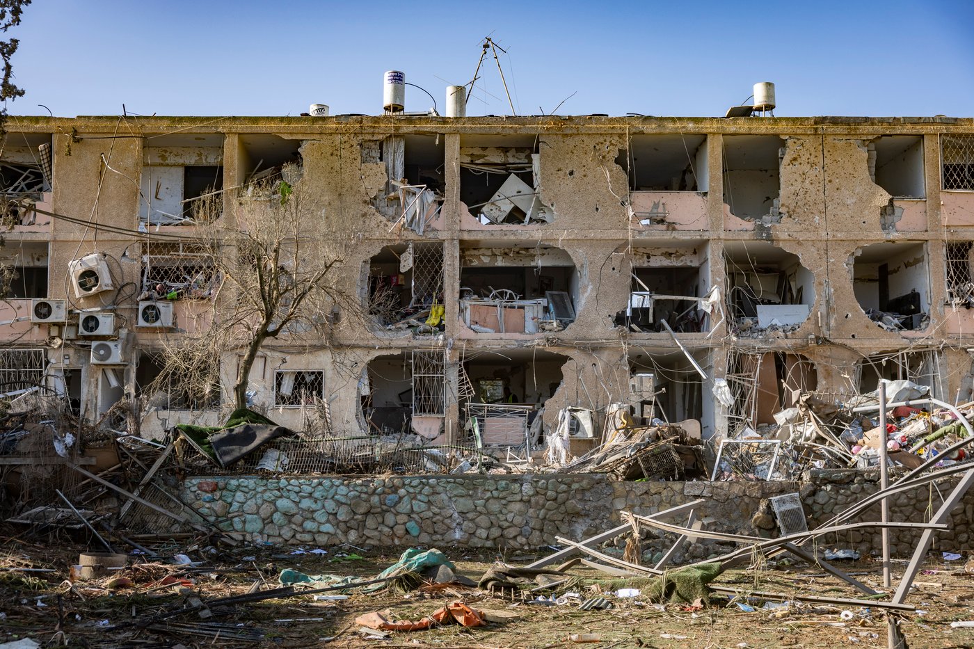 זירת הפגיעה בדימונה, הבוקר