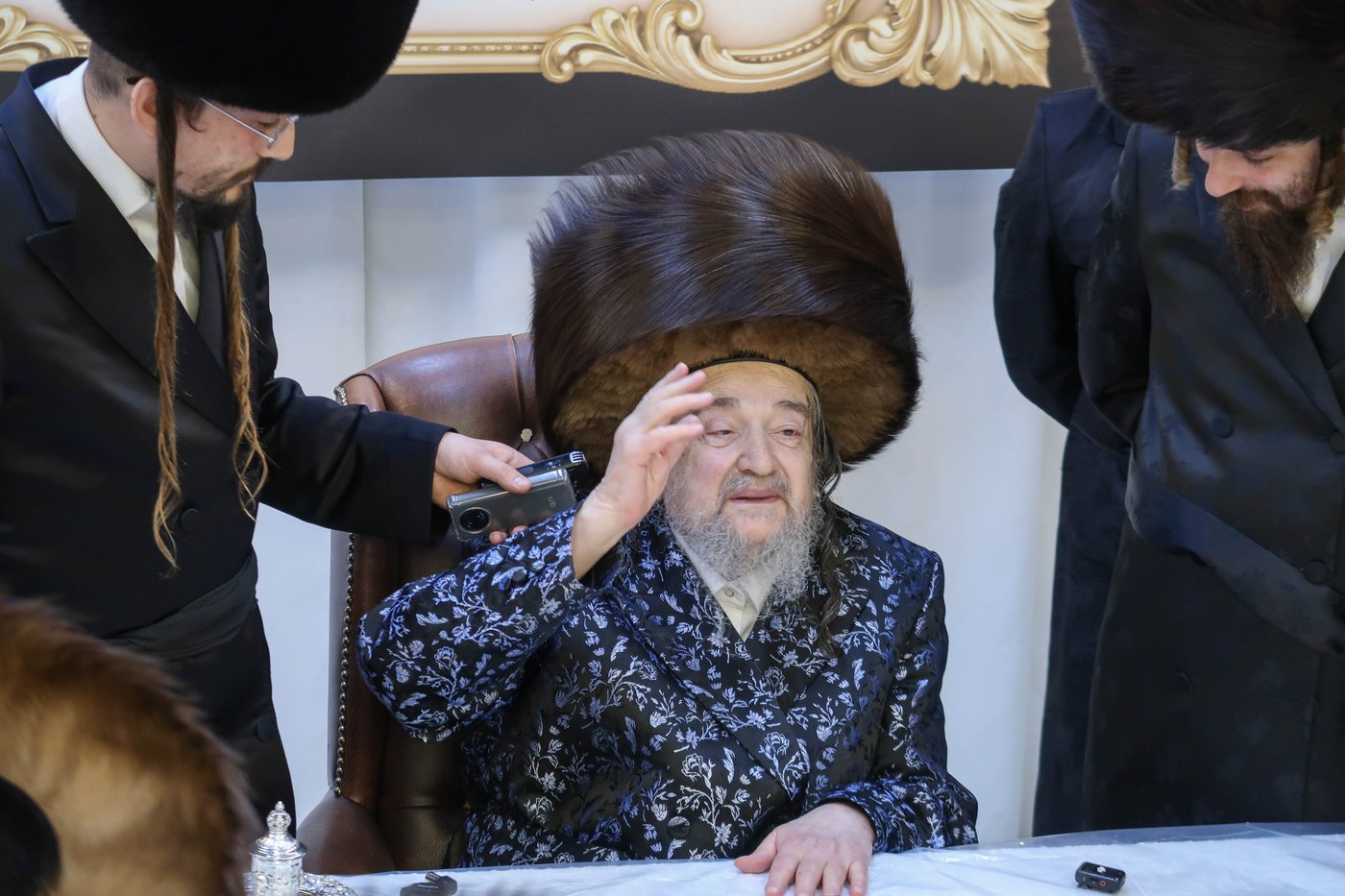 מסיבת הלחיים אצל הגרי"מ שכטר