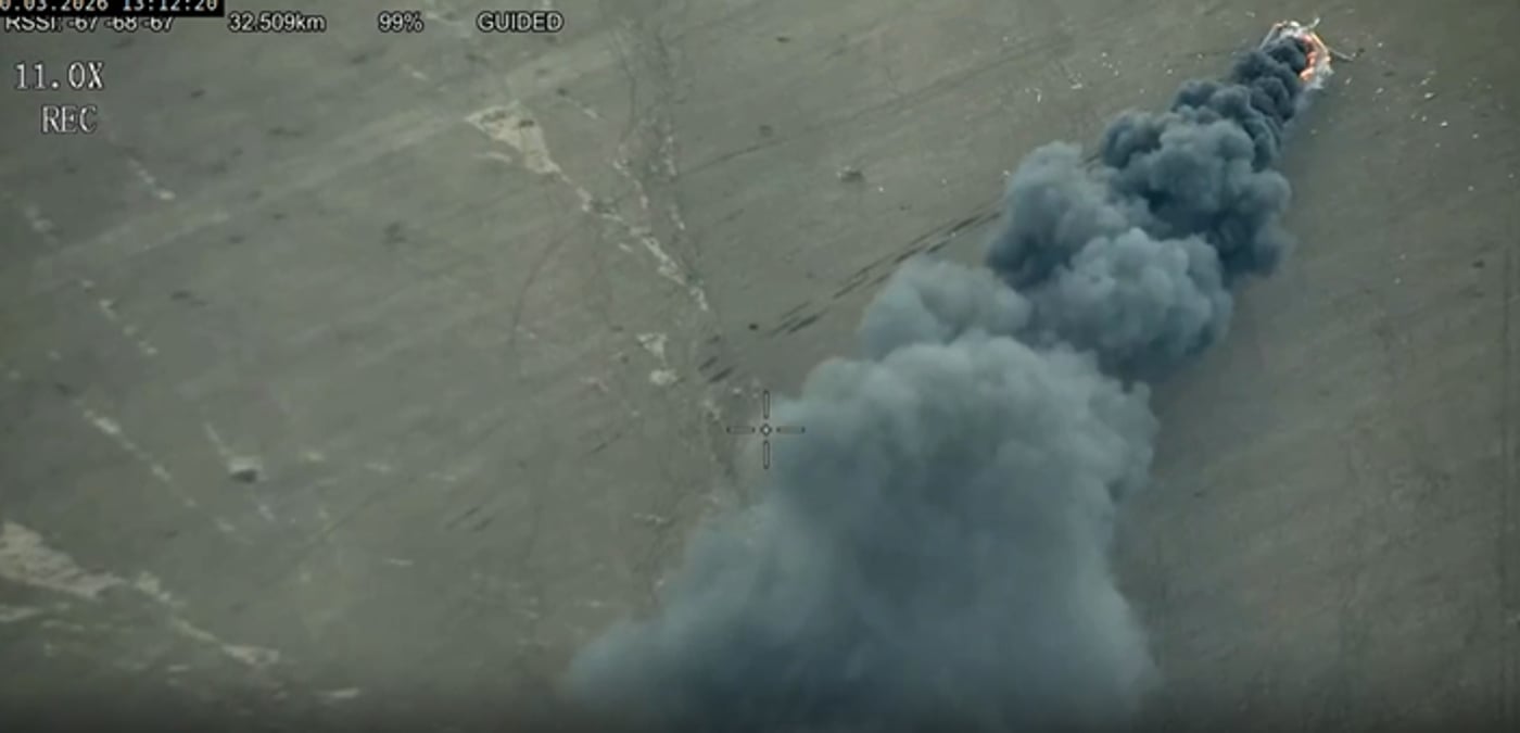 המסוק צולל לאחר הפגיעה