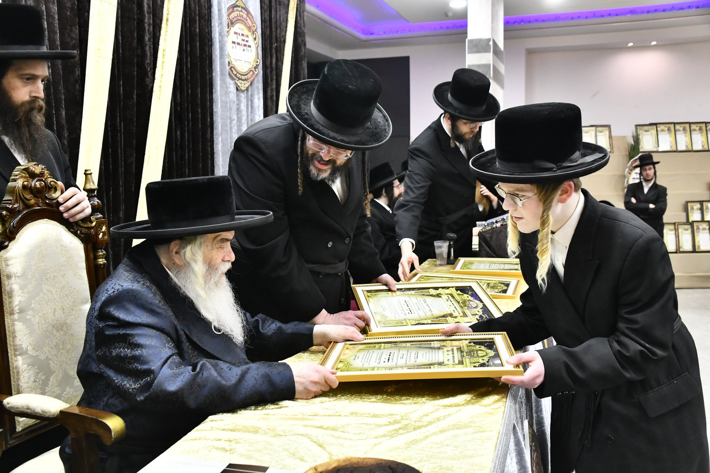 מעמד כבוד התורה בקרעטשניף י-ם