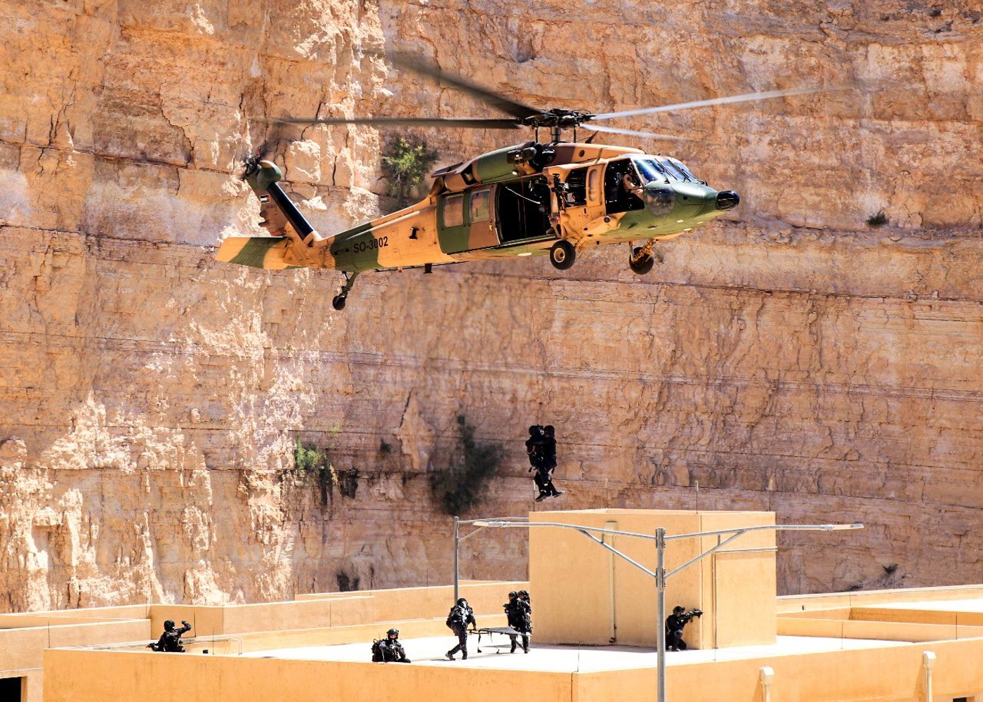 כוחות הקומנדו וחיל האוויר הירדני באימון מבצעי רחב היקף