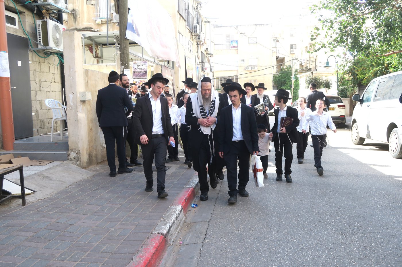 הגרמ"ש אדלשטיין בברכת האילנות 