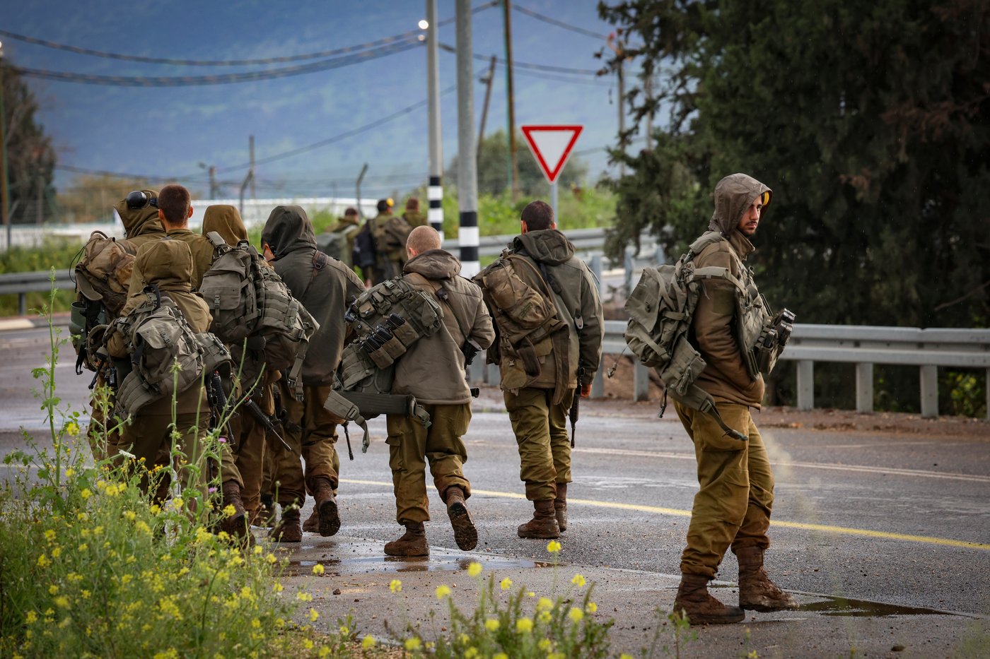 יום של מלחמה בצפון הארץ: חיילי צה"ל ליד הגבול עם לבנון