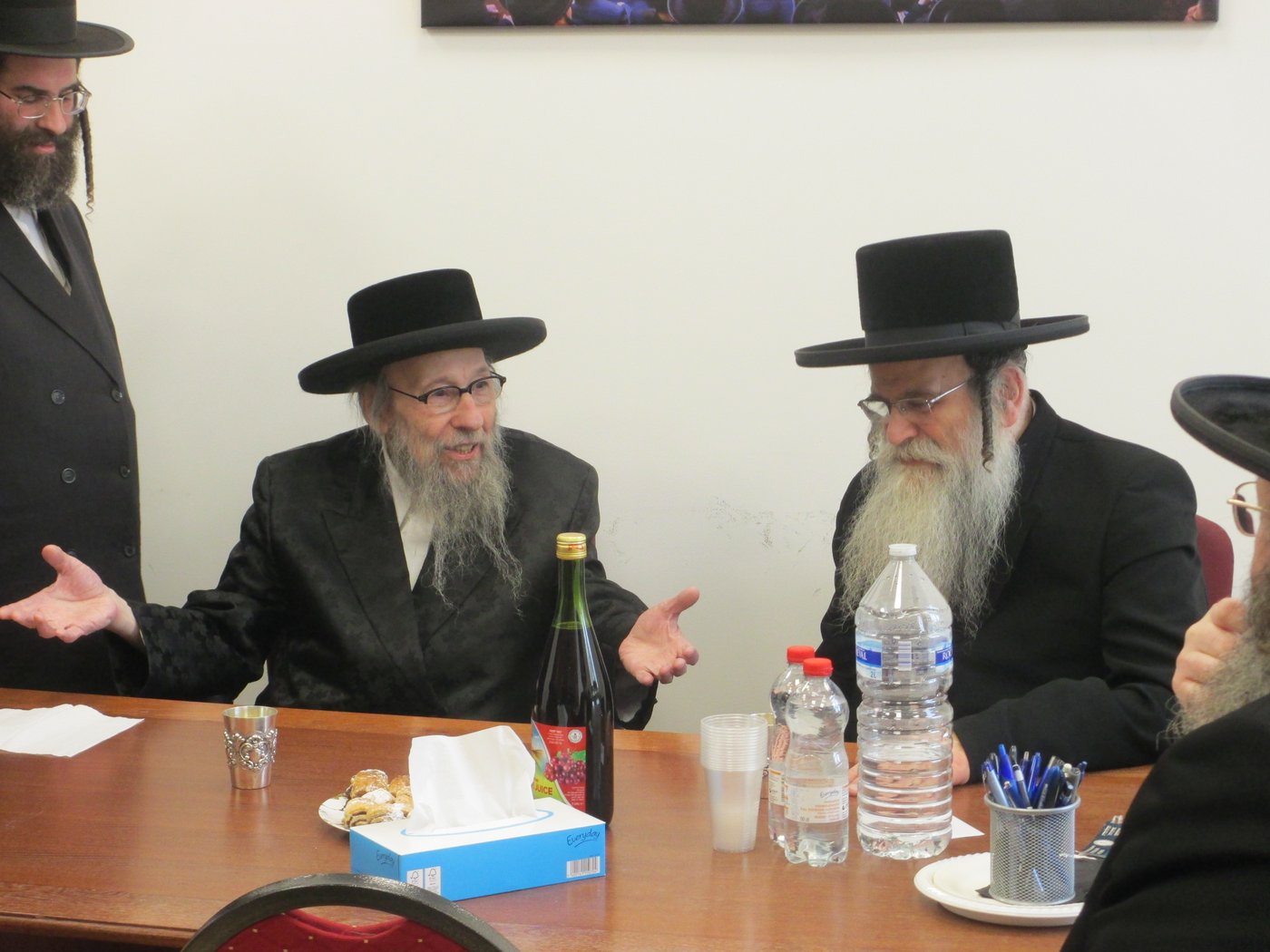  דומ"ץ סאטמר, הגה"צ רבי געציל בערקוביץ בביקור אצל הגה"צ רבי אהרן שיף