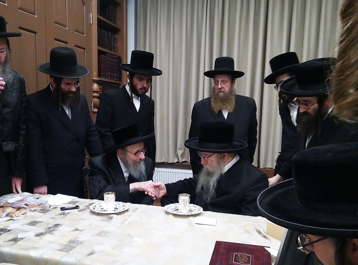  דומ"ץ סאטמר, הגה"צ רבי געציל בערקוביץ בביקור אצל האדמו"ר מפשעווארסק